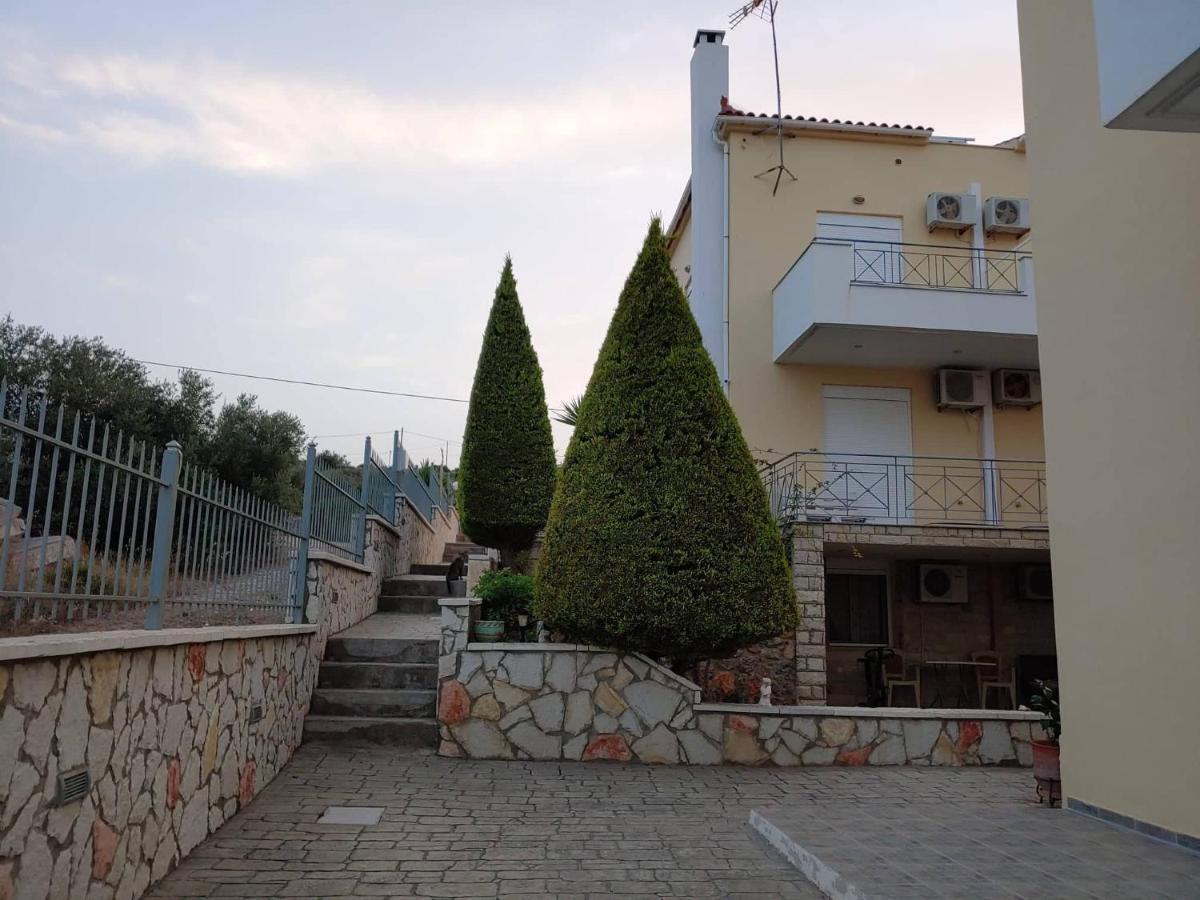 Villa Christine - Maisonettes With Fireplace Αλιβέρι Εξωτερικό φωτογραφία