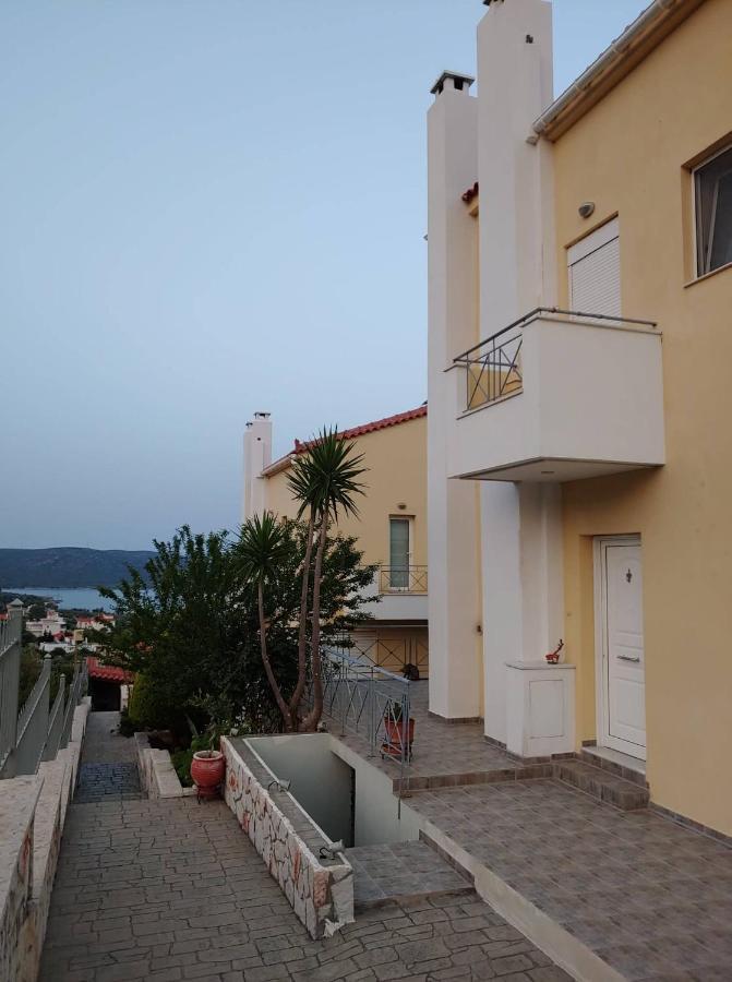 Villa Christine - Maisonettes With Fireplace Αλιβέρι Εξωτερικό φωτογραφία