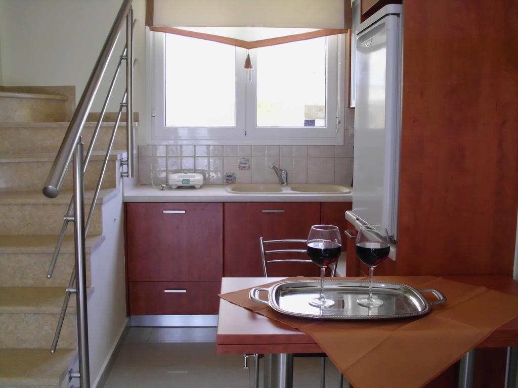 Villa Christine - Maisonettes With Fireplace Αλιβέρι Εξωτερικό φωτογραφία